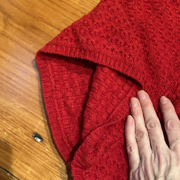 SPARROW S Red Cable Knit Wool Cape Sweater Knit Scarf Lagenlook Anthropologie - Picture 3 of 9